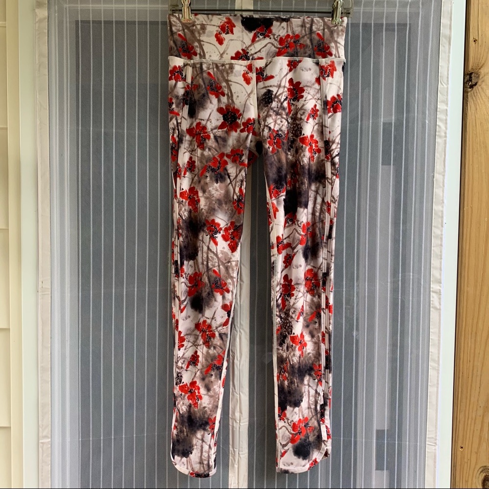 Floral Kyodan 3/4 yoga athletic leggings